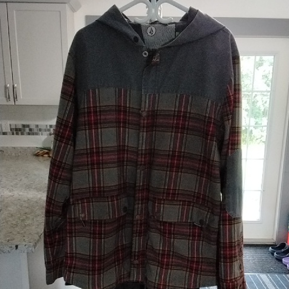 Volcom Gray and Red Plaid Ski Jacket